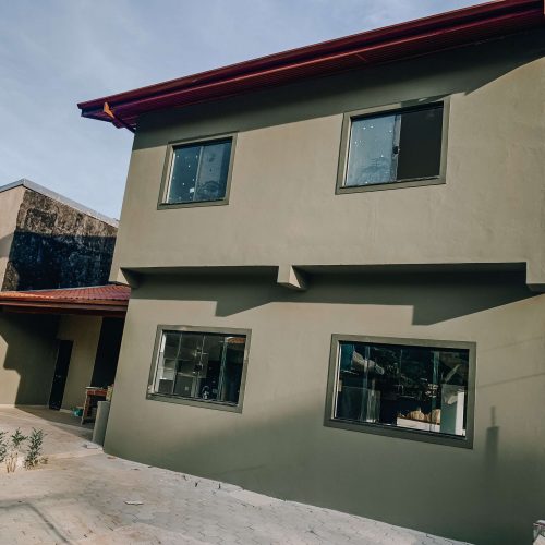 Janelas de Quatro e Duas Folhas