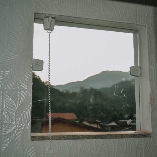 Janela Basculante Banheiro