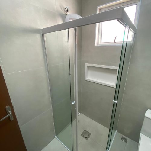 Box de canto Altura padrão 1,90 m